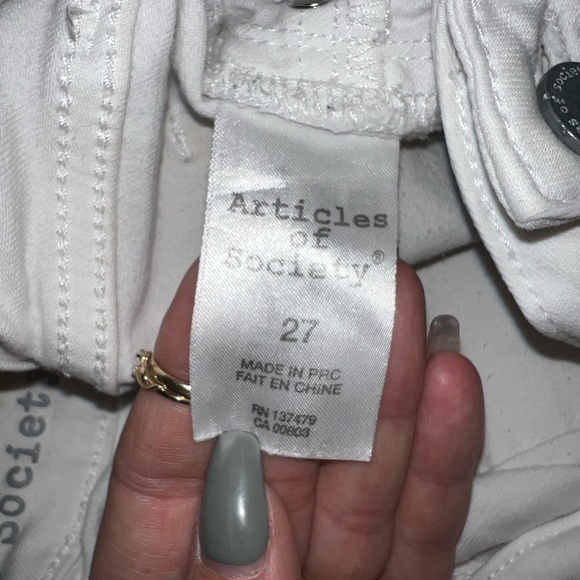 (2 for $40) White Jeans - Picture 4 of 6